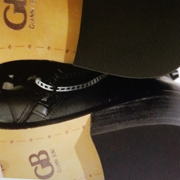 NWT Gianni Bini Studded Leather Booties - Picture 6 of 7